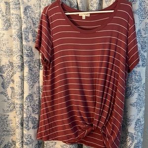 Pink short sleeve knotted shirt